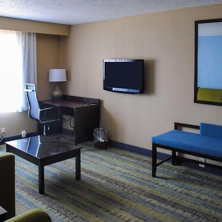 Clarion Hotel Conference Center - North Lexington Eksteriør billede
