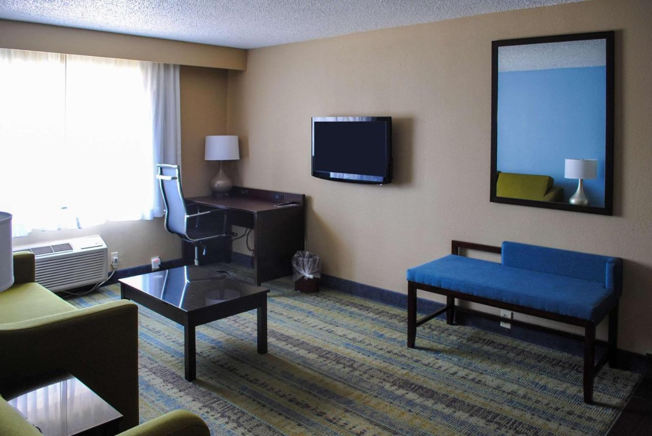 Clarion Hotel Conference Center - North Lexington Eksteriør billede