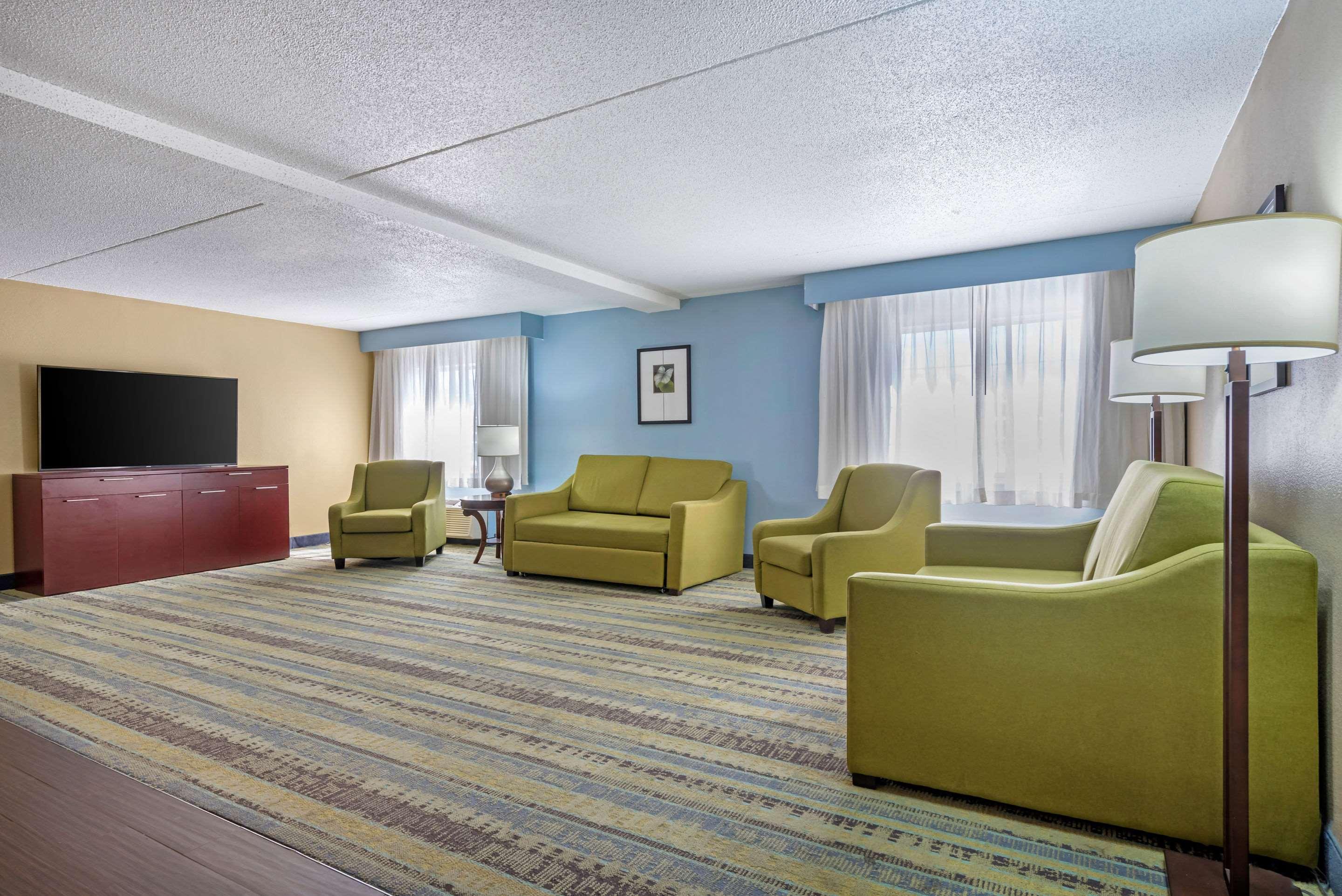 Clarion Hotel Conference Center - North Lexington Eksteriør billede