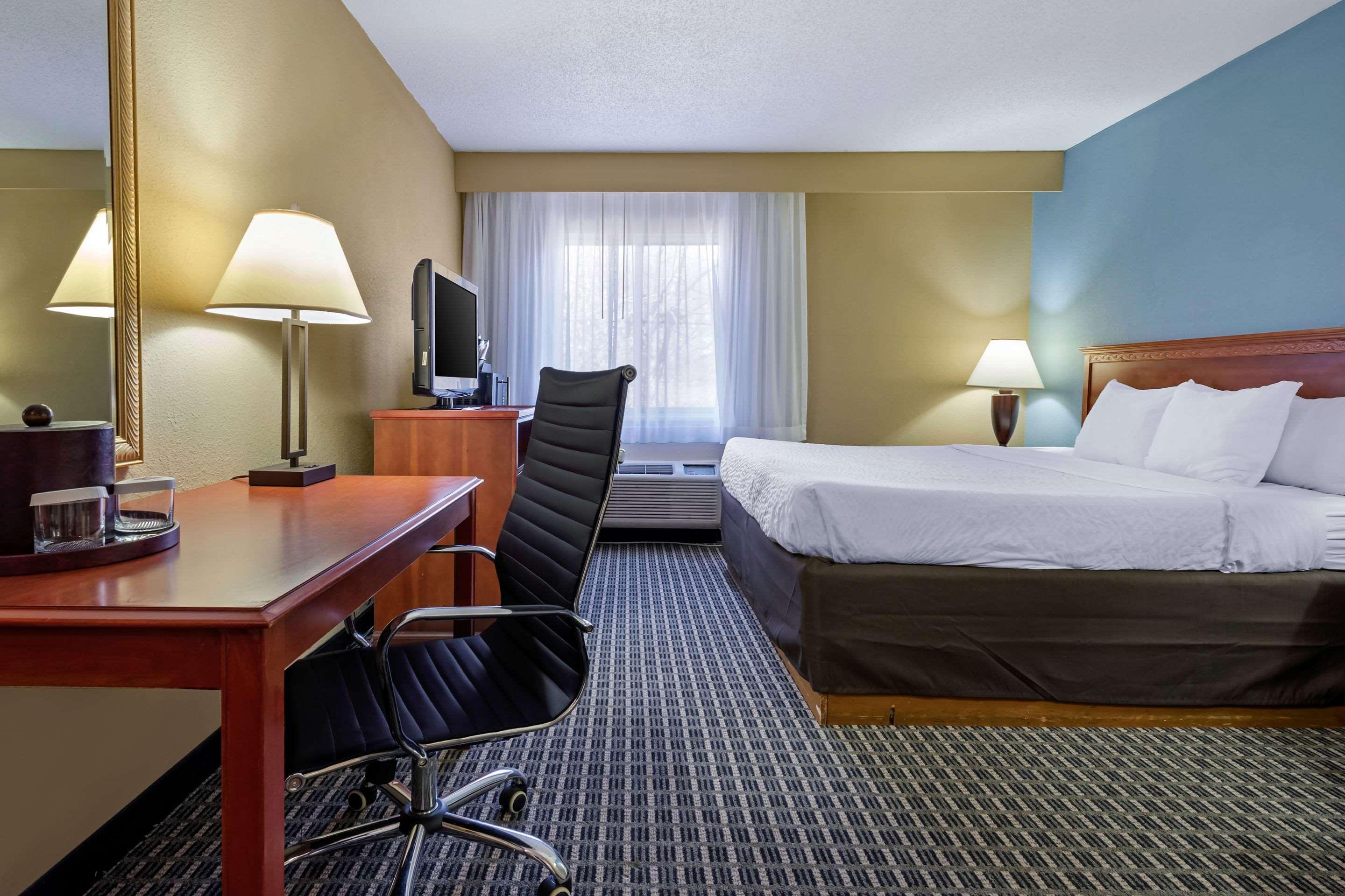 Clarion Hotel Conference Center - North Lexington Eksteriør billede