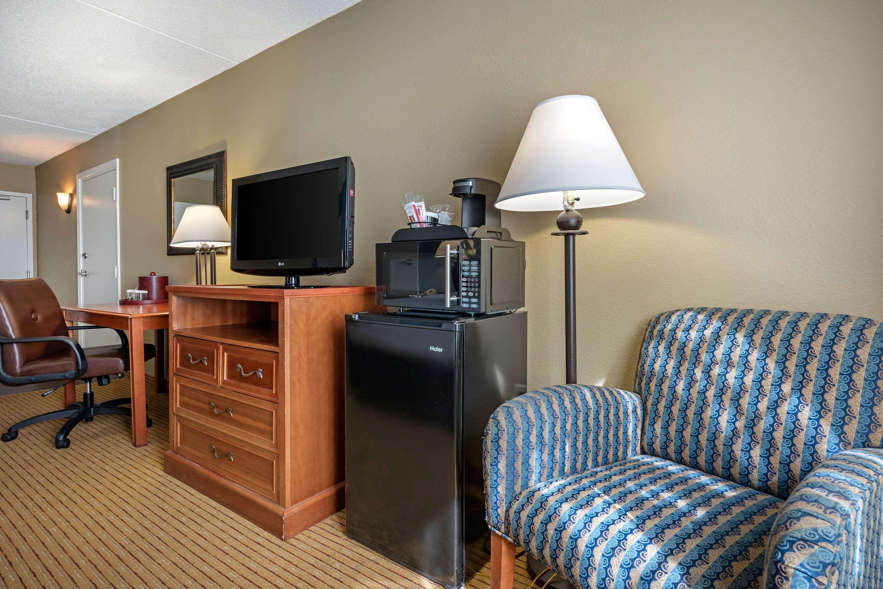 Clarion Hotel Conference Center - North Lexington Eksteriør billede
