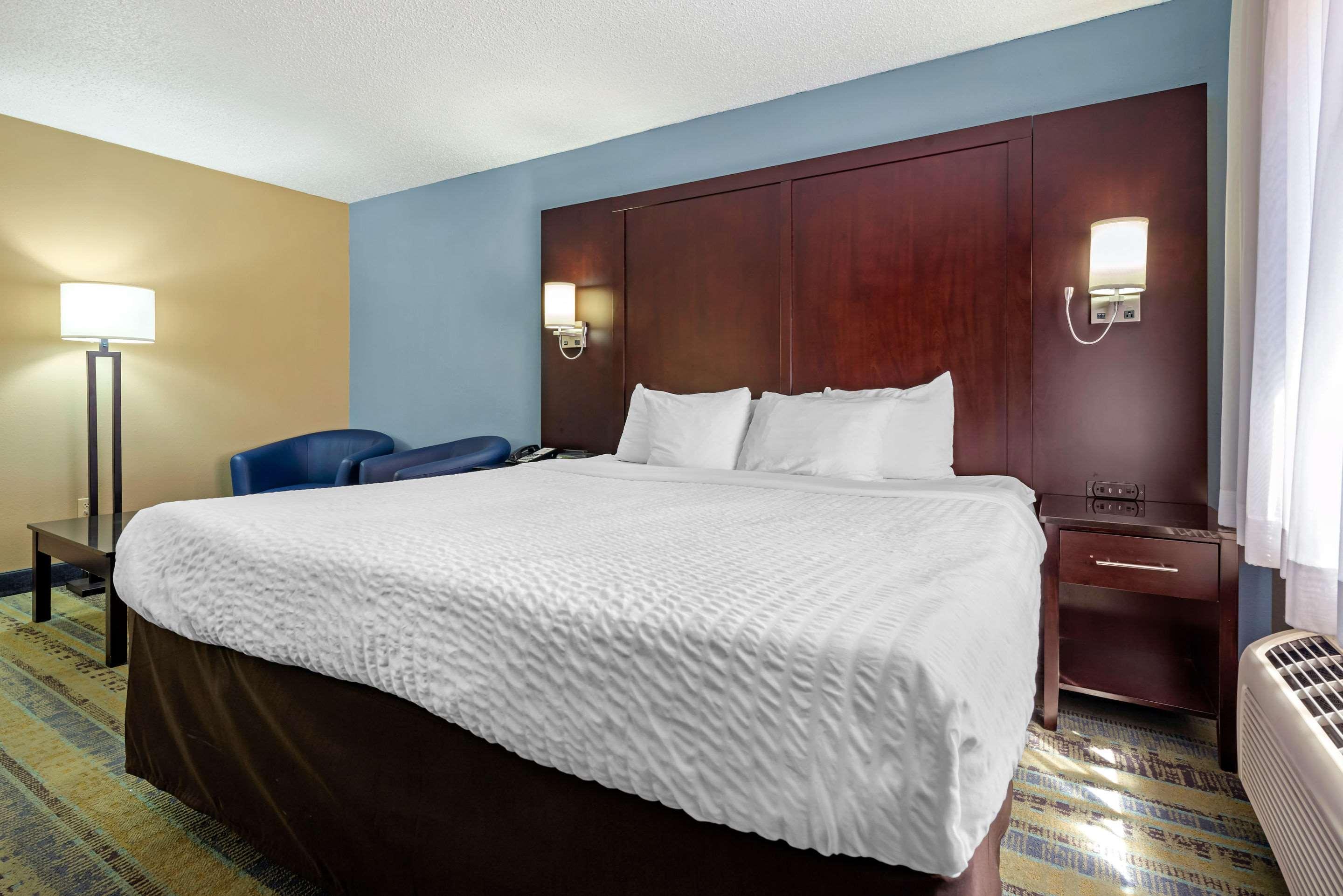 Clarion Hotel Conference Center - North Lexington Eksteriør billede